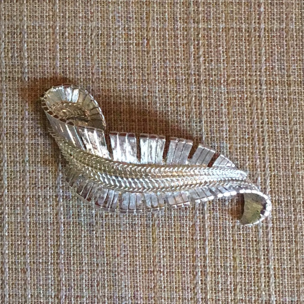 Vintage Monet Brooch Pin